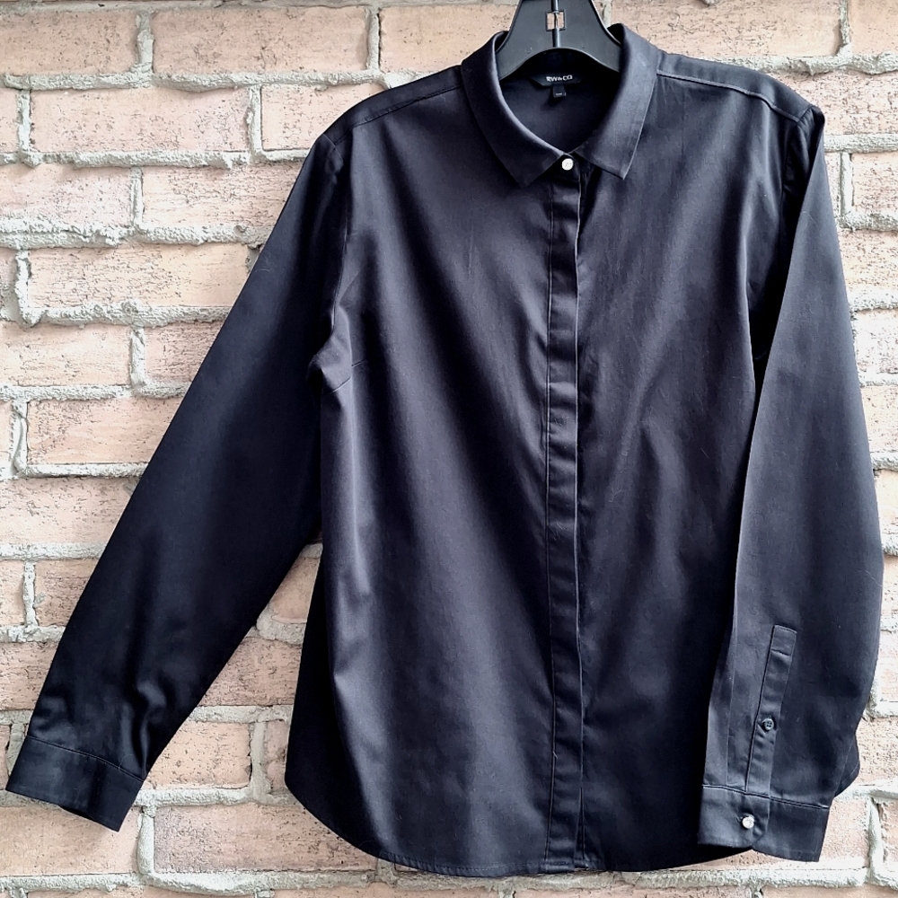 RW&CO Button Down Shirt